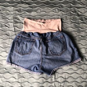 Size 6 Old Navy Maternity Shorts